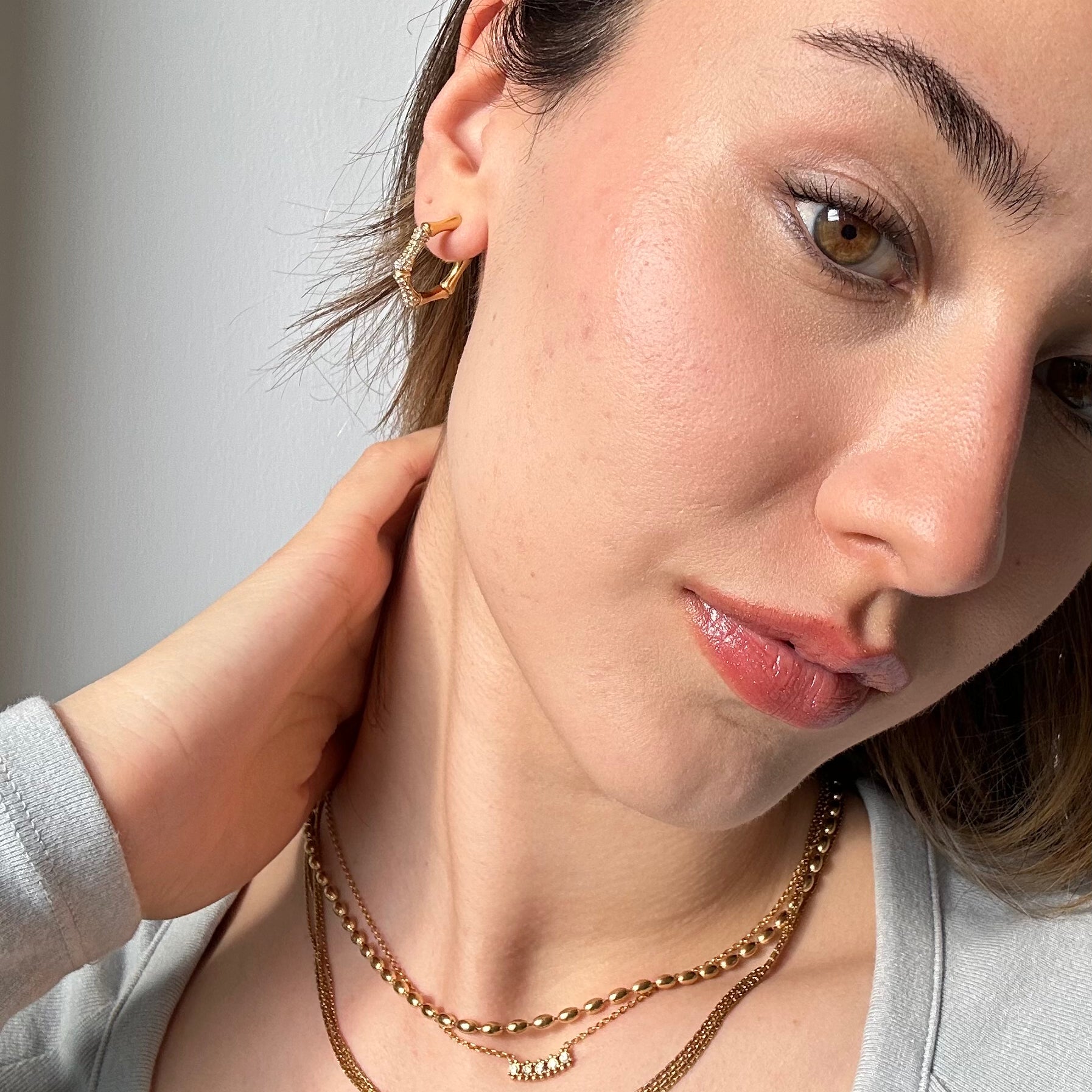 gold layering chojer necklace