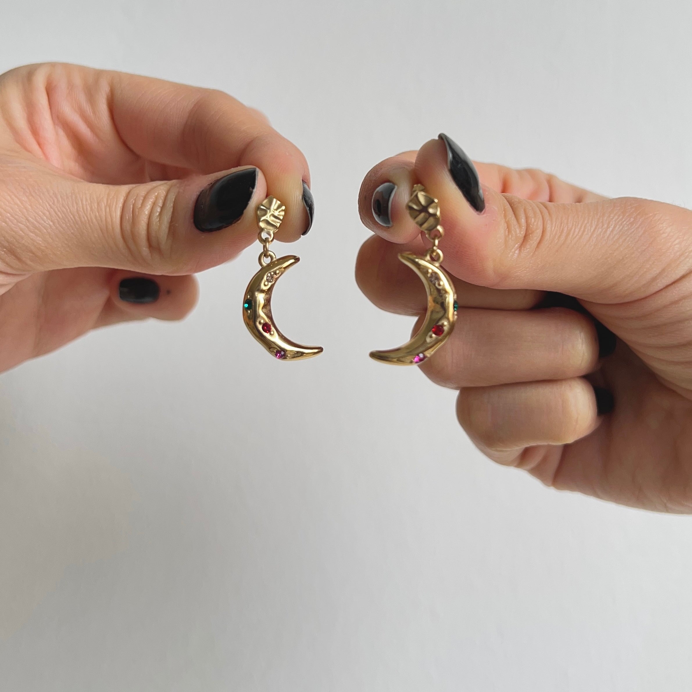 gold chunky drop earrings