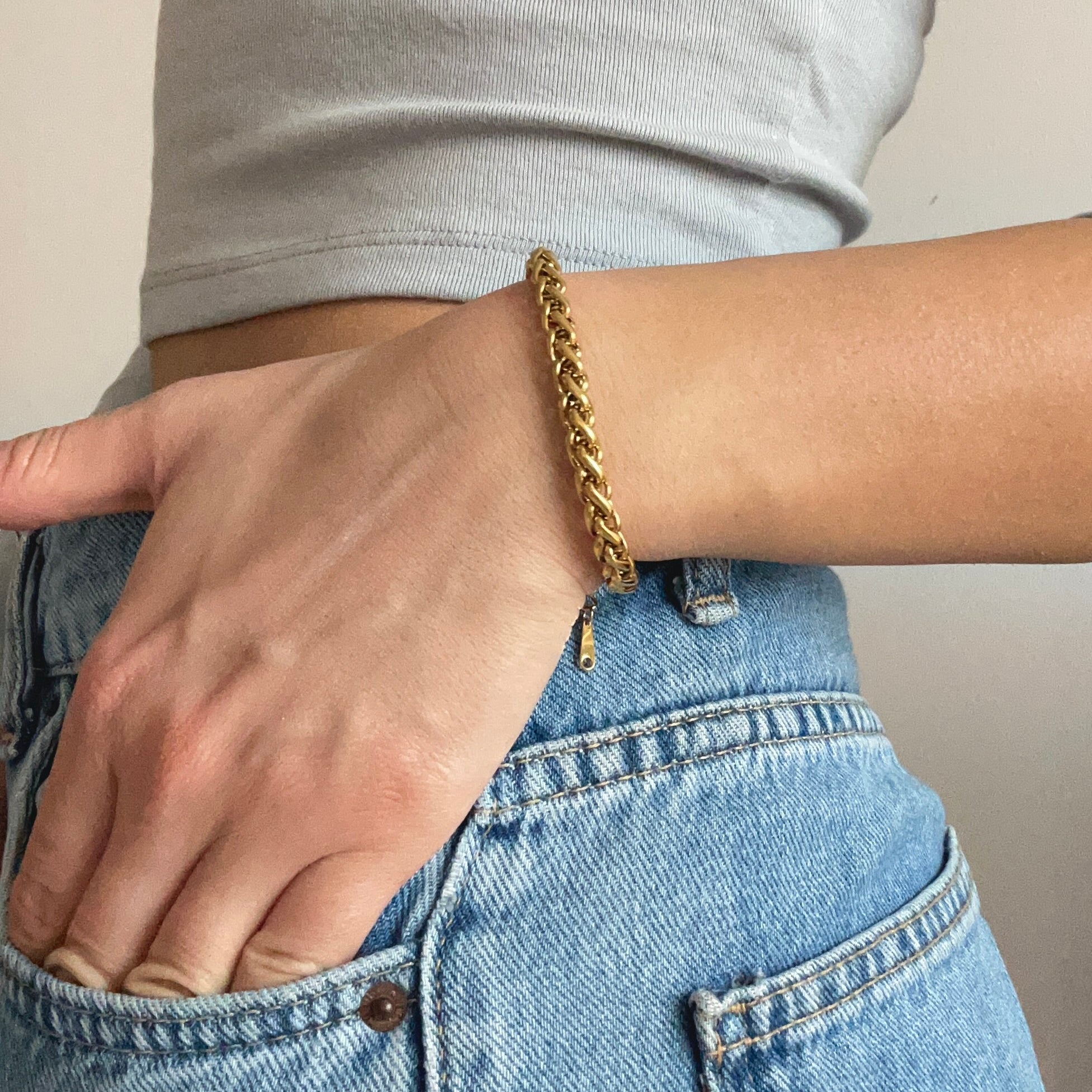 large gold chain bracelet