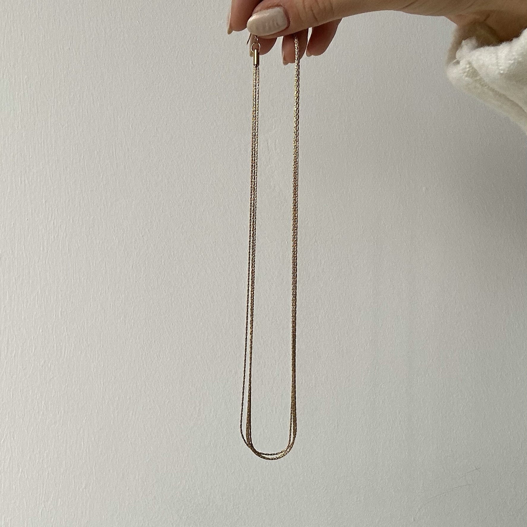 dainty gold chain necklace