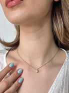 dainty crystal pendnat necklace