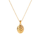 gold chunky oval pendant necklace