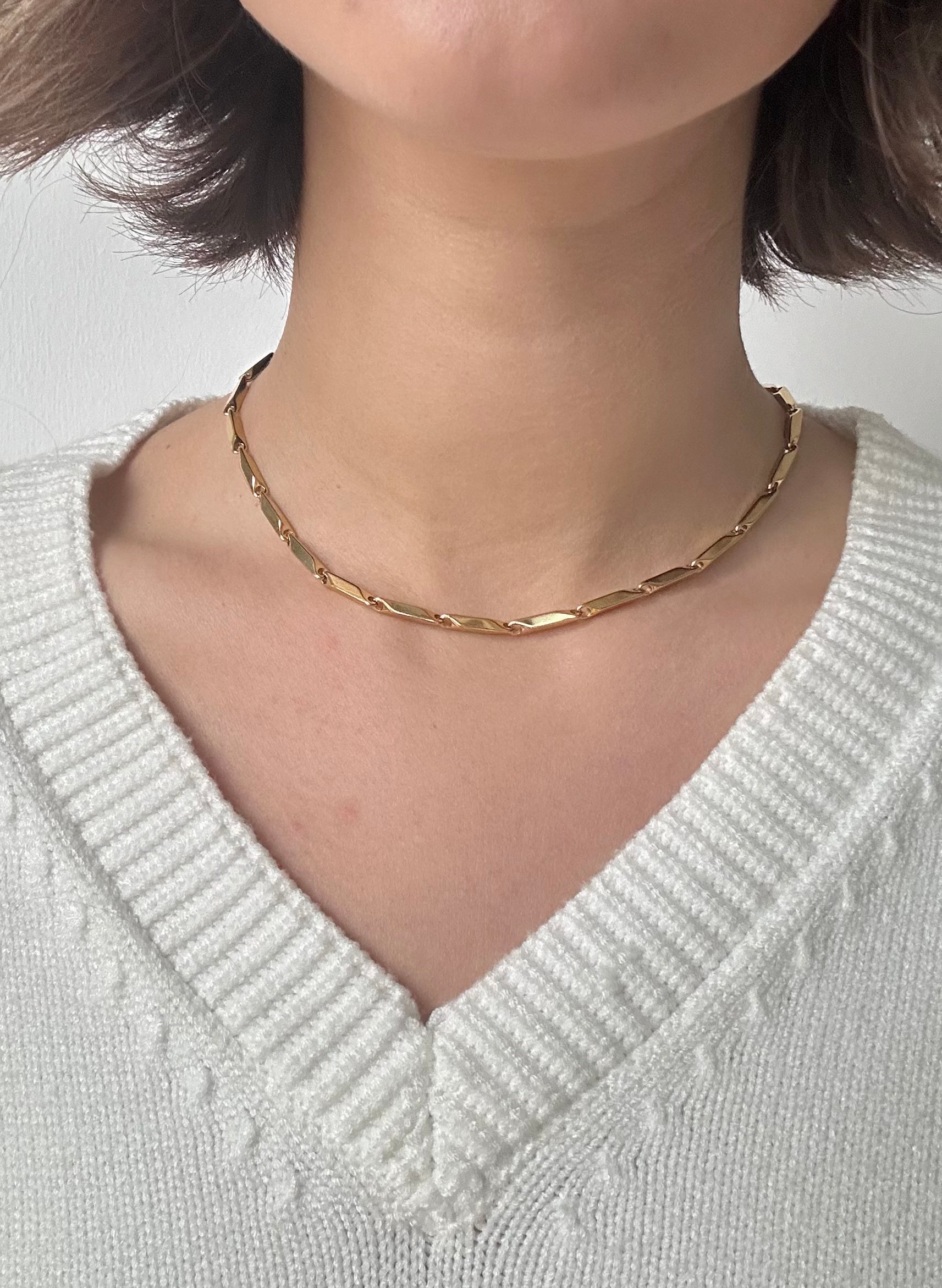 gold short thick chain necklace 